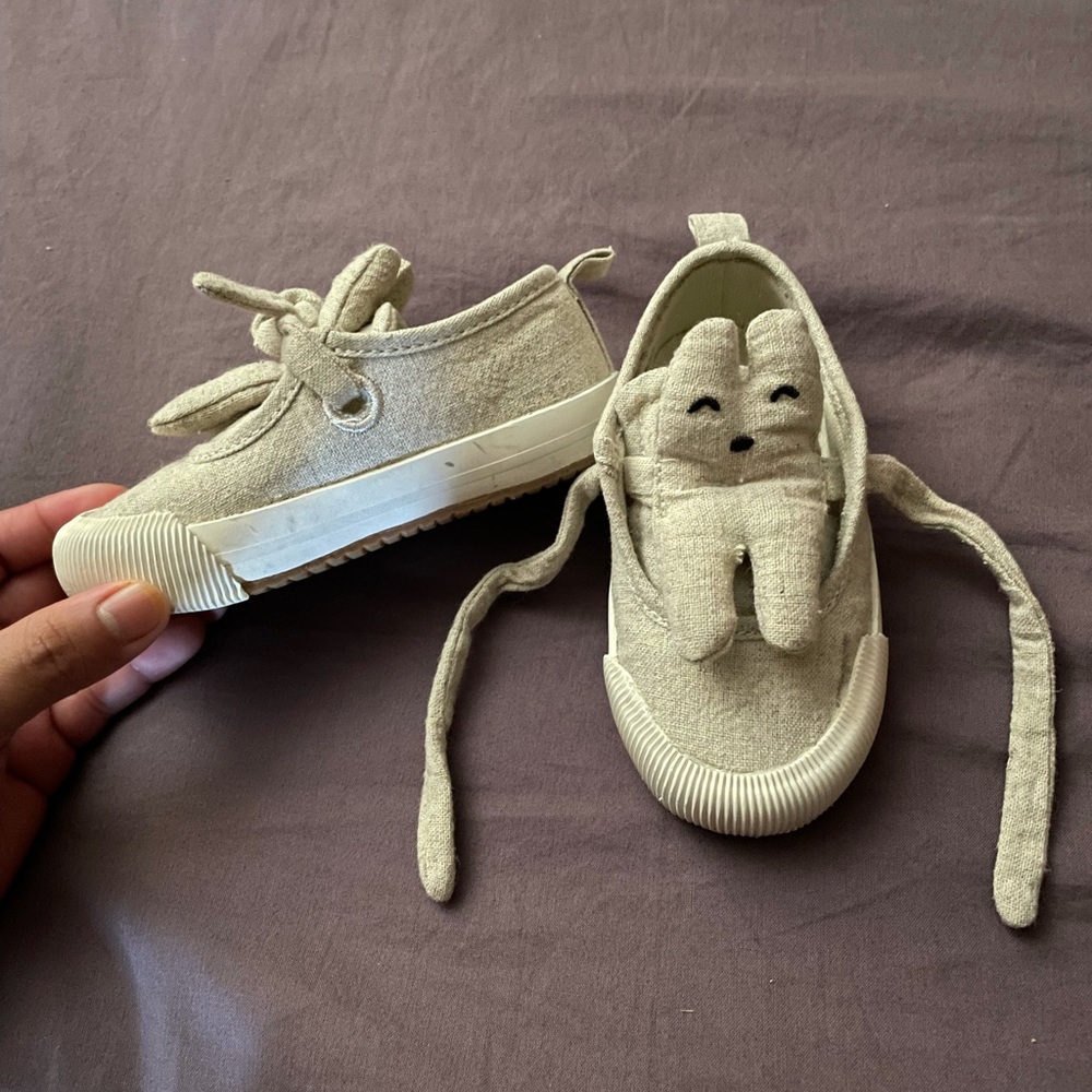 Zara sneakers with rabbit - Picture 2 of 4